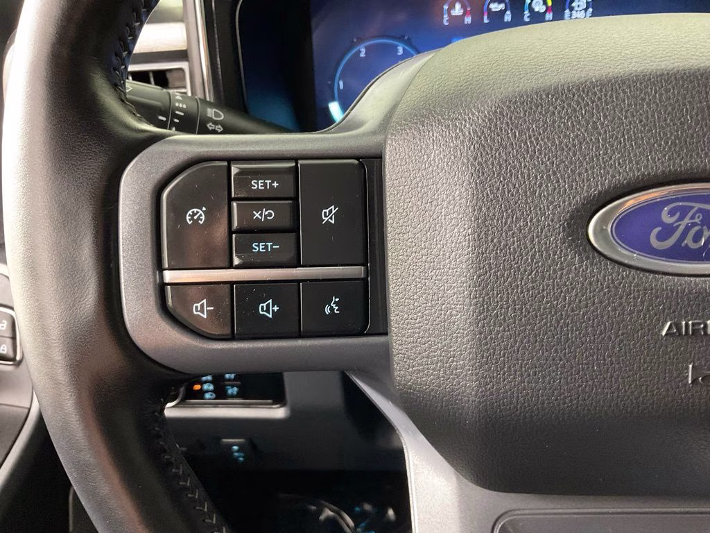 2023 Gray Metallic Ford Super Duty F-250 SRW Lariat 4X4 Truck