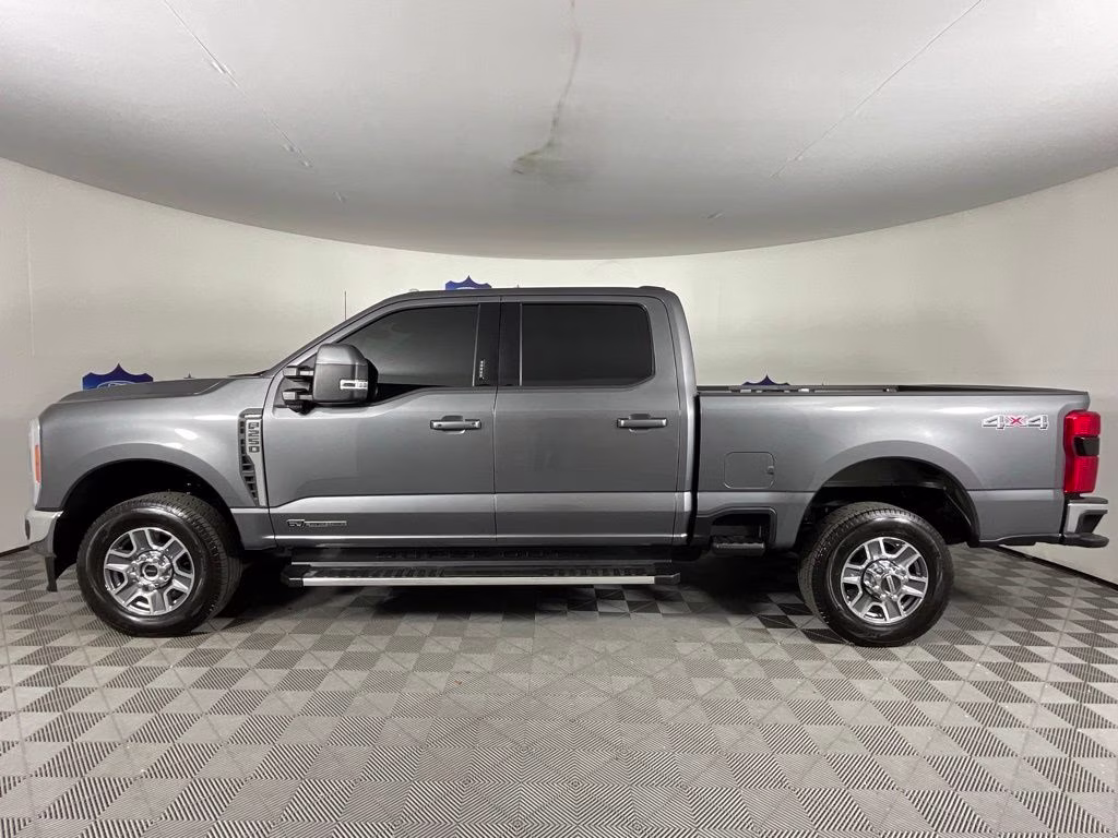 2023 Gray Metallic Ford Super Duty F-250 SRW Lariat 4X4 Truck