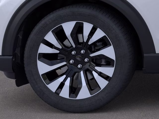 2026 Space White Metallic Ford Explorer Platinum 4X4 SUV