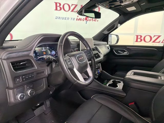 2022 White Frost GMC Yukon SLT RWD SUV