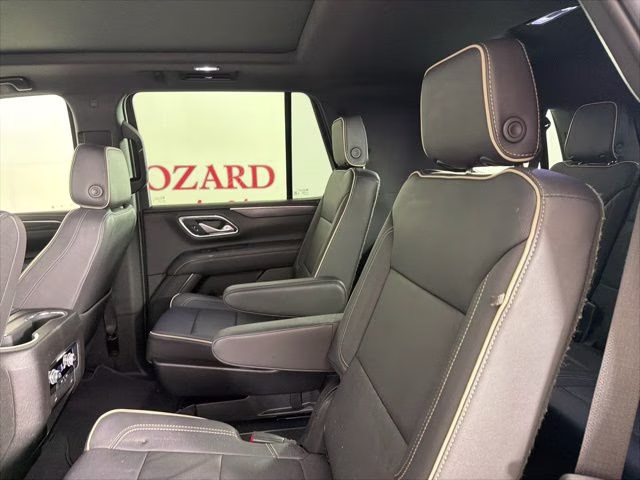 2022 White Frost GMC Yukon SLT RWD SUV