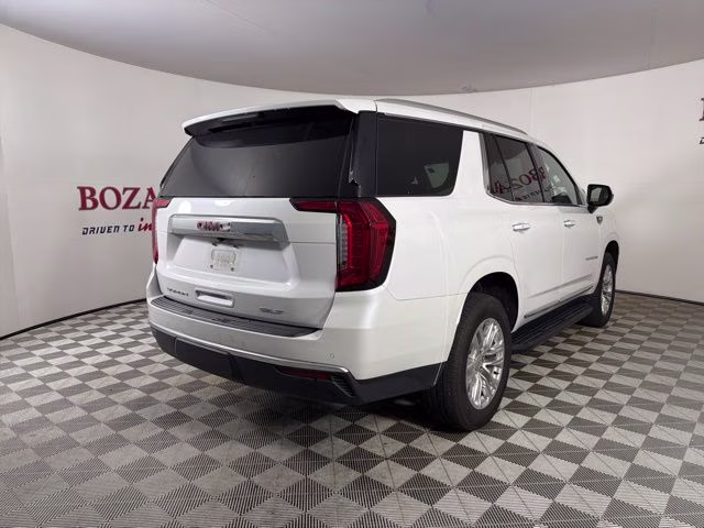 2022 White Frost GMC Yukon SLT RWD SUV