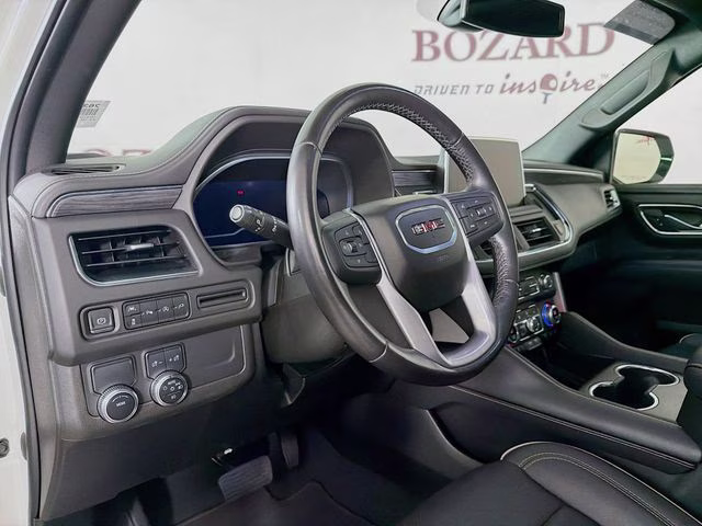 2022 White Frost GMC Yukon SLT RWD SUV