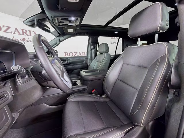 2022 White Frost GMC Yukon SLT RWD SUV