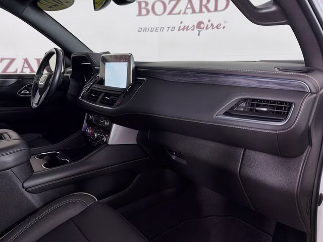 2022 White Frost GMC Yukon SLT RWD SUV