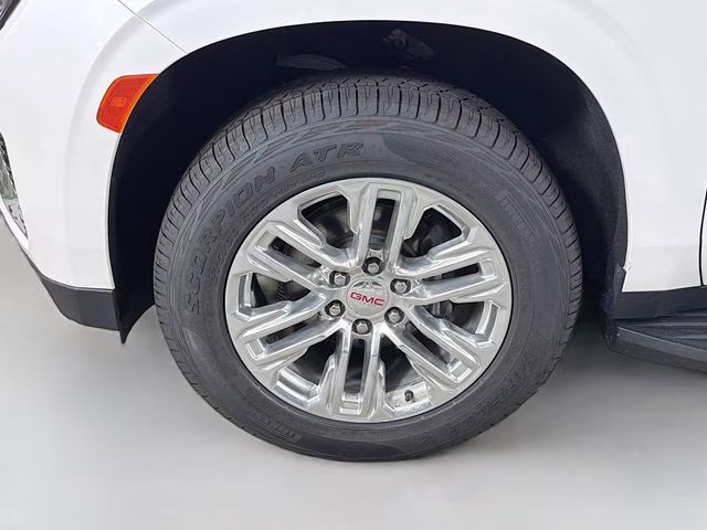 2022 White Frost GMC Yukon SLT RWD SUV