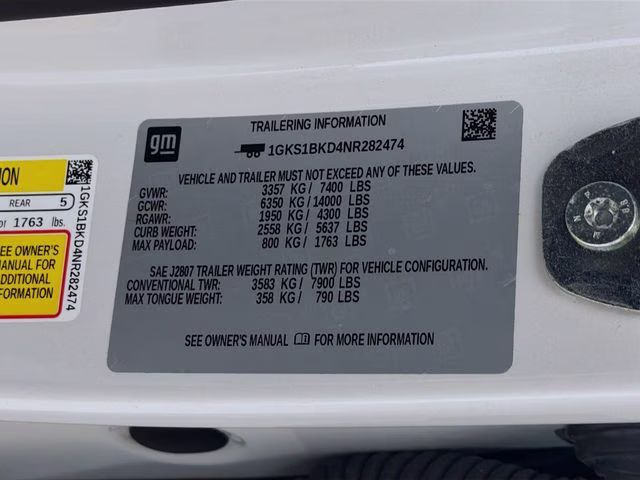 2022 White Frost GMC Yukon SLT RWD SUV