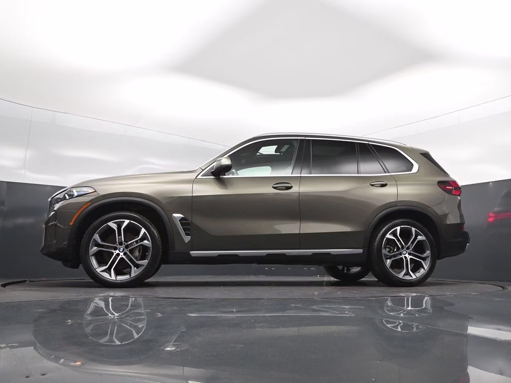 2026 Manhattan Green Metallic BMW X5 sDrive40i RWD SUV