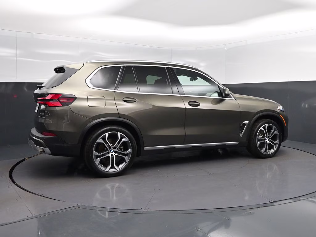 2026 Manhattan Green Metallic BMW X5 sDrive40i RWD SUV