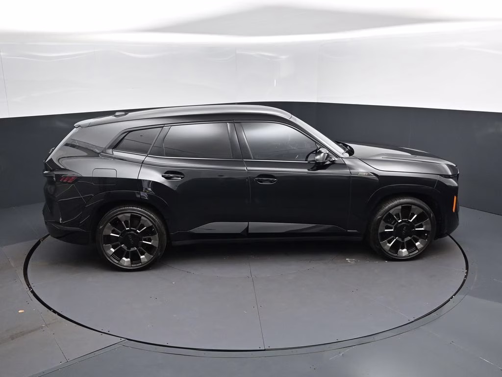 2023 Black Sapphire Metallic BMW XM Base AWD SUV