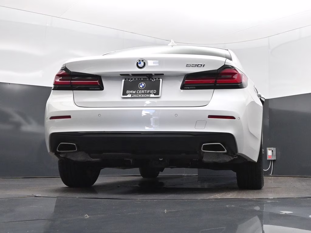 2023 Mineral White Metallic BMW 5 Series 530i RWD Sedan