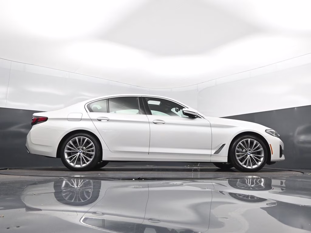 2023 Mineral White Metallic BMW 5 Series 530i RWD Sedan