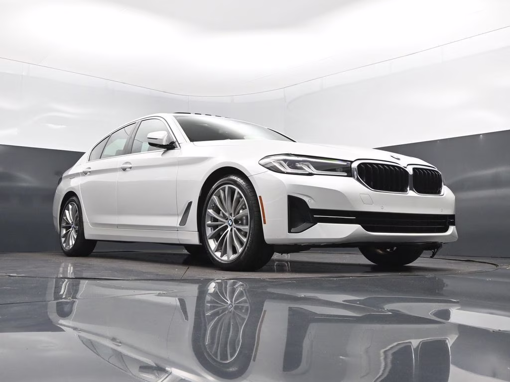 2023 Mineral White Metallic BMW 5 Series 530i RWD Sedan