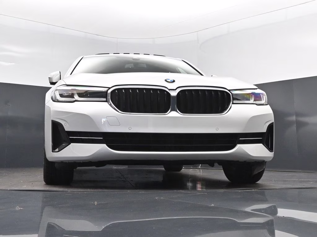 2023 Mineral White Metallic BMW 5 Series 530i RWD Sedan