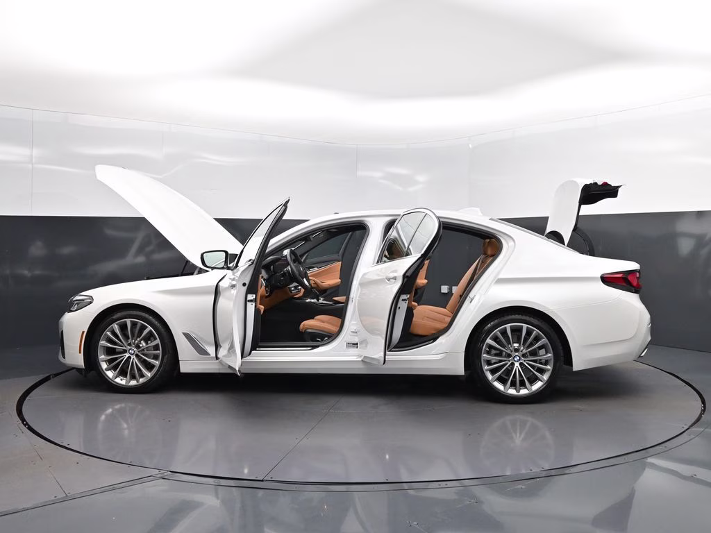 2023 Mineral White Metallic BMW 5 Series 530i RWD Sedan