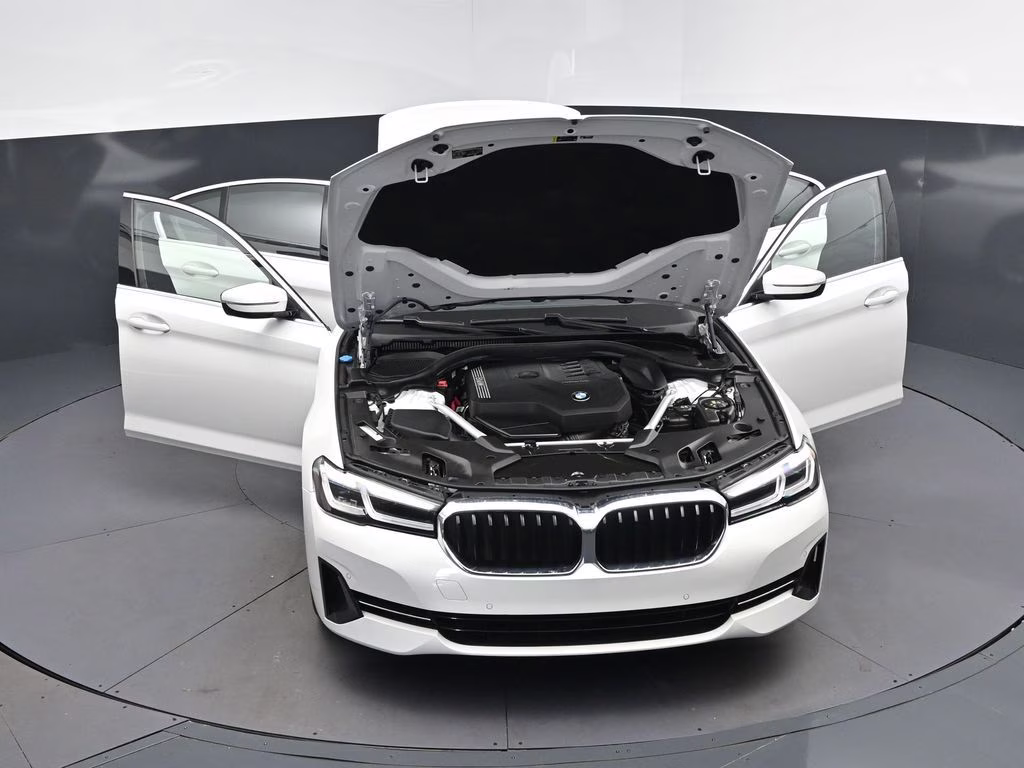 2023 Mineral White Metallic BMW 5 Series 530i RWD Sedan