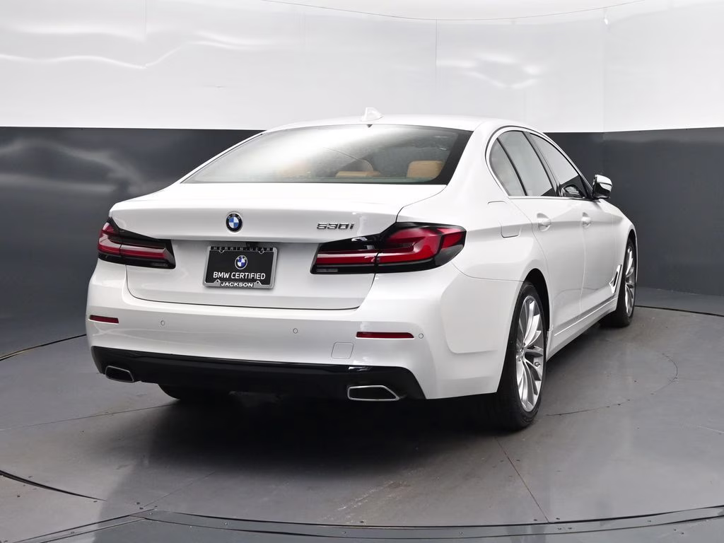 2023 Mineral White Metallic BMW 5 Series 530i RWD Sedan