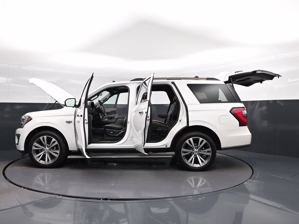 2020 White Metallic Ford Expedition King Ranch RWD SUV