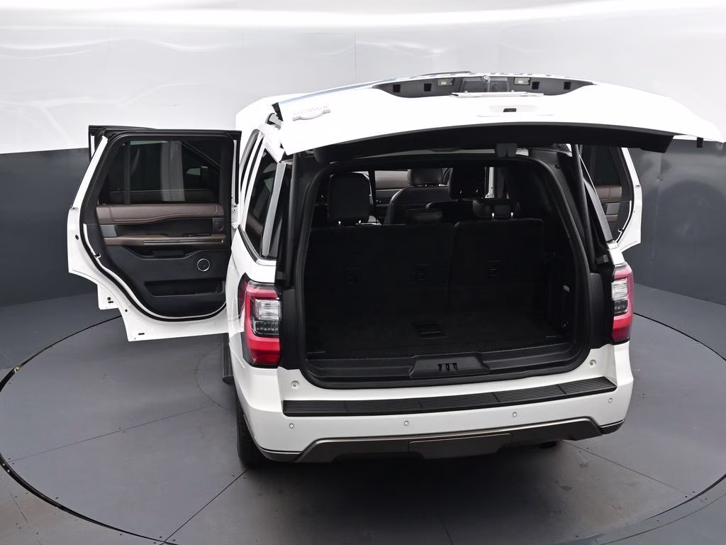2020 White Metallic Ford Expedition King Ranch RWD SUV