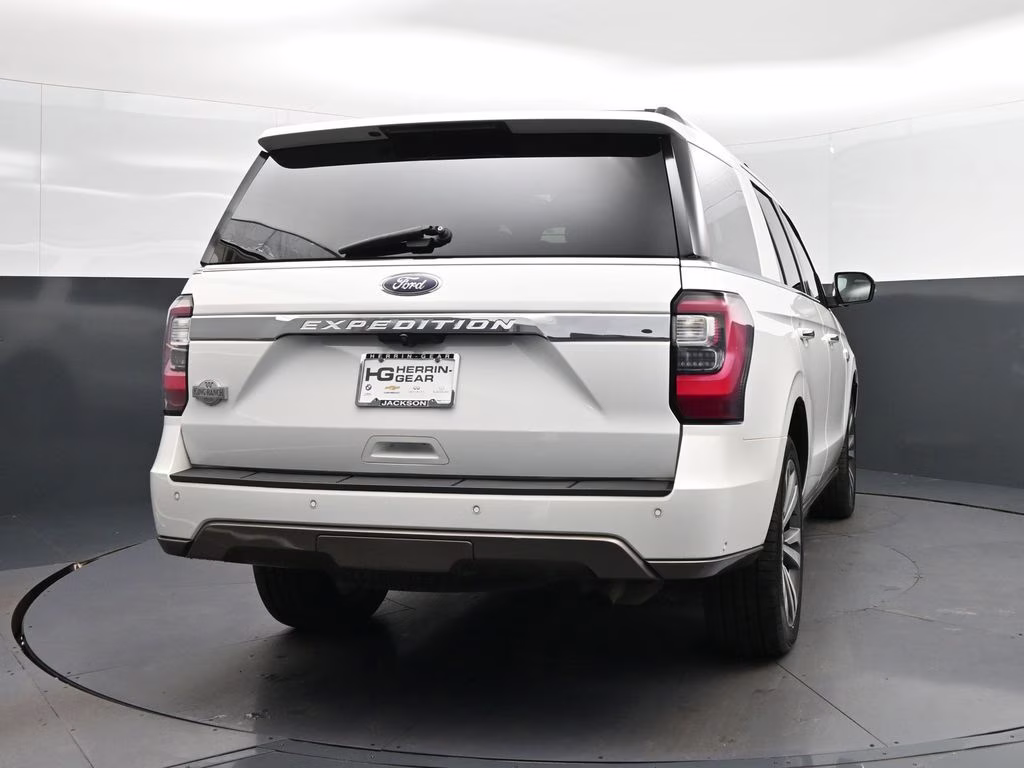 2020 White Metallic Ford Expedition King Ranch RWD SUV