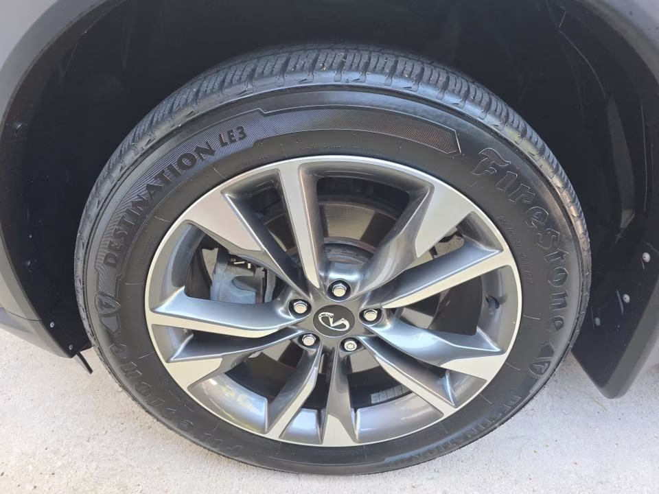 2023 Mineral Black INFINITI QX60 LUXE FWD SUV