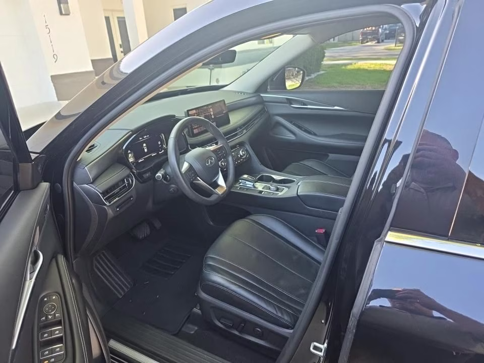 2023 Mineral Black INFINITI QX60 LUXE FWD SUV