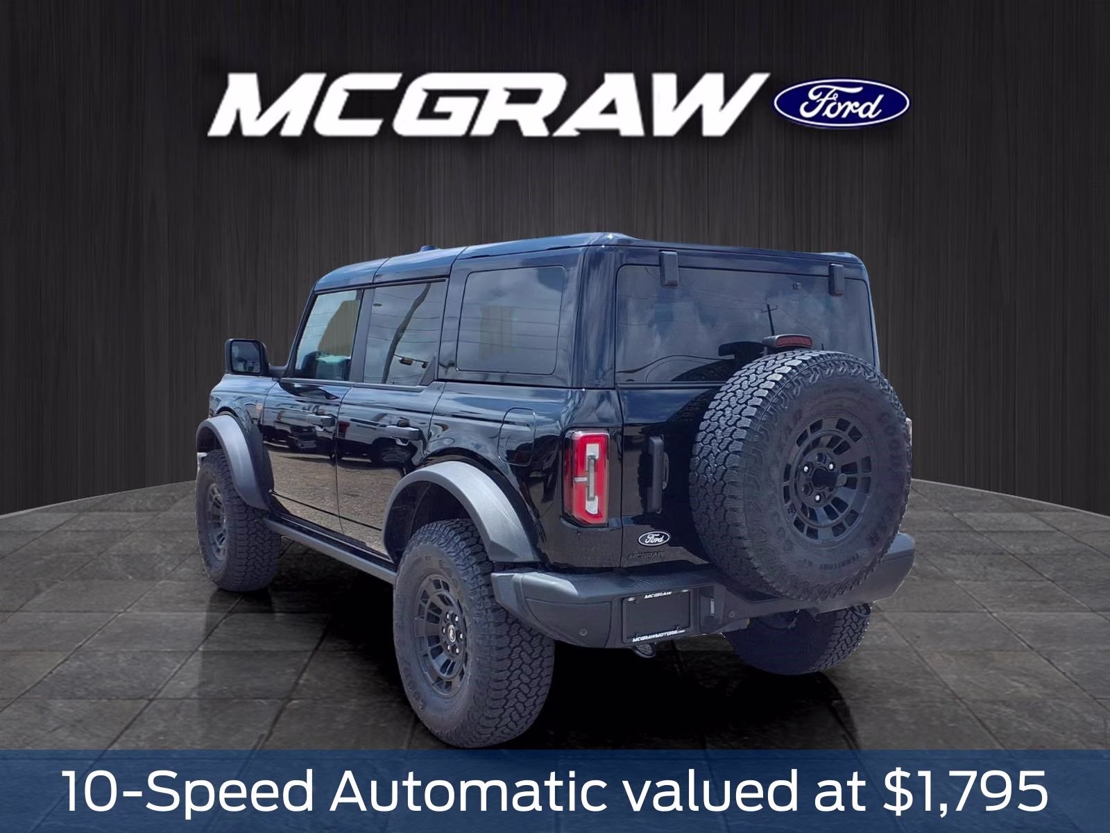 2026 Oxford White Ford Bronco Badlands 4X4 SUV