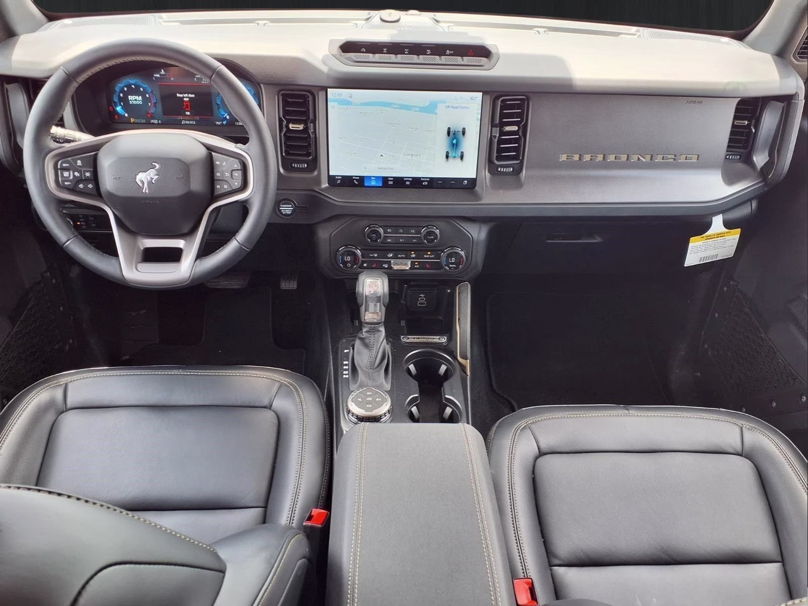 2026 Oxford White Ford Bronco Badlands 4X4 SUV