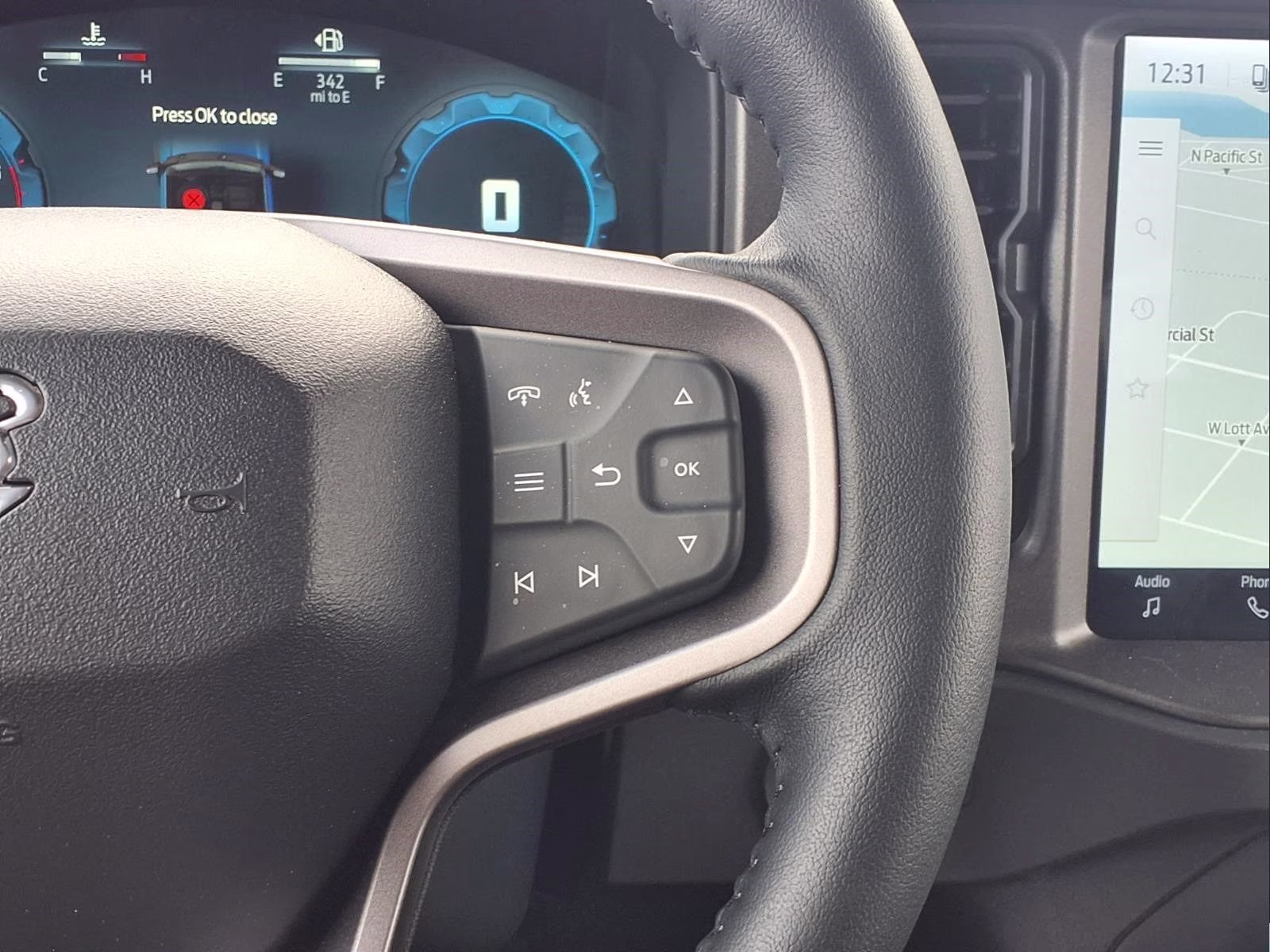2026 Oxford White Ford Bronco Badlands 4X4 SUV