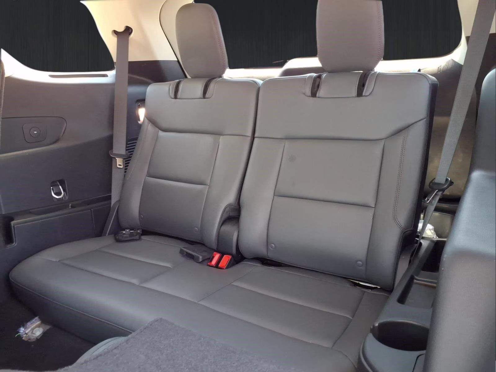2025 Gray Metallic Ford Explorer Active 4X4 SUV