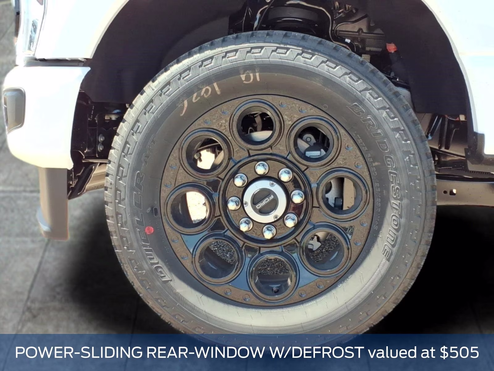 2026 Oxford White Ford Super Duty F-250 SRW Lariat 4X4 Truck