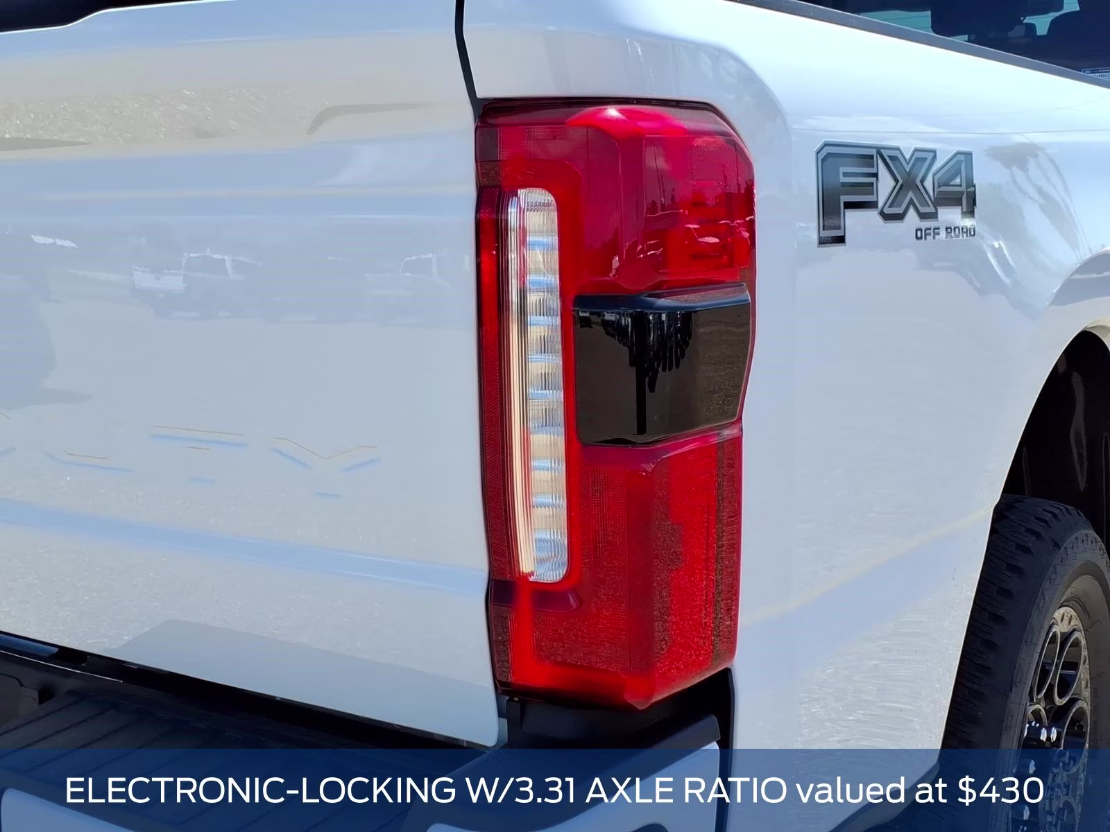2026 Oxford White Ford Super Duty F-250 SRW Lariat 4X4 Truck
