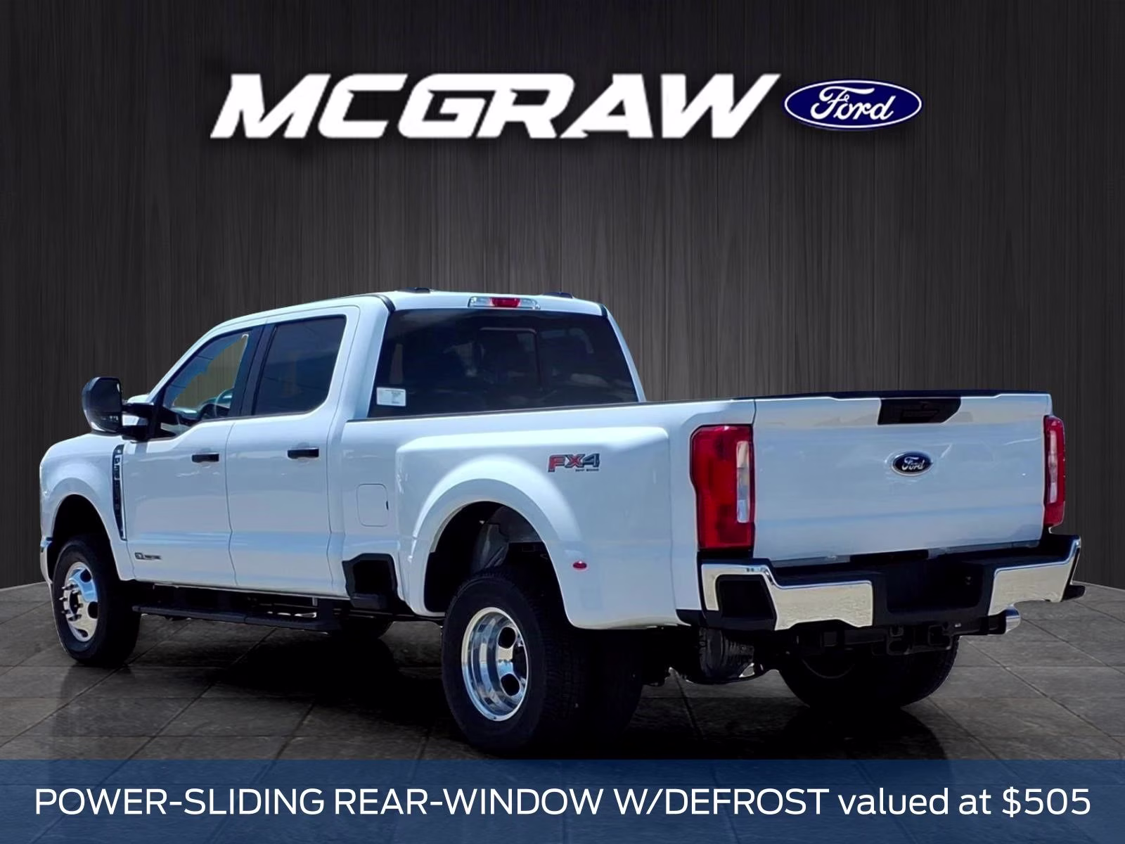 2026 Oxford White Ford Super Duty F-350 DRW XL 4X4 Truck