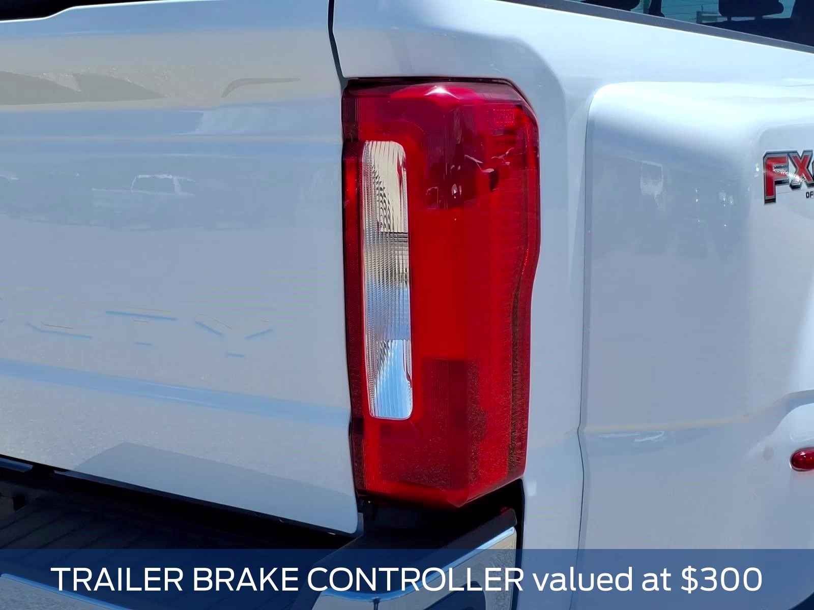 2026 Oxford White Ford Super Duty F-350 DRW XL 4X4 Truck