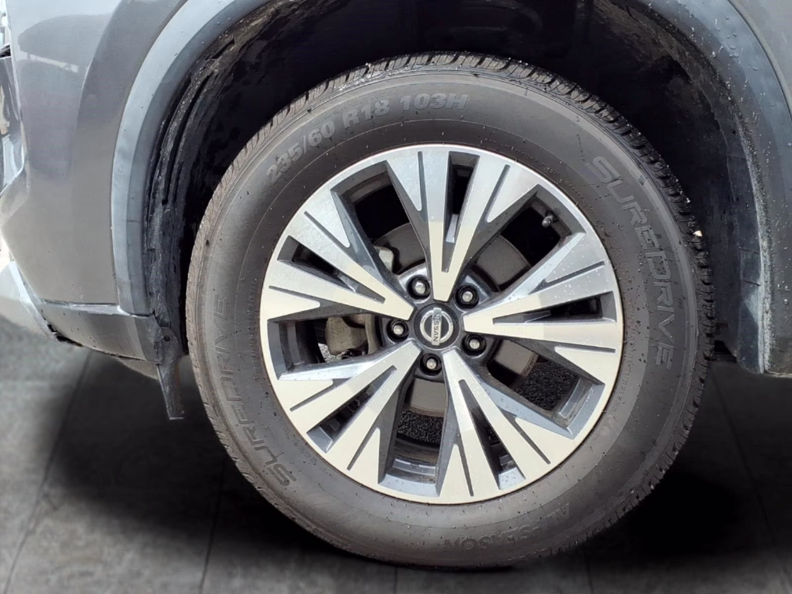 2021 Gun Metallic Nissan Rogue SV FWD SUV