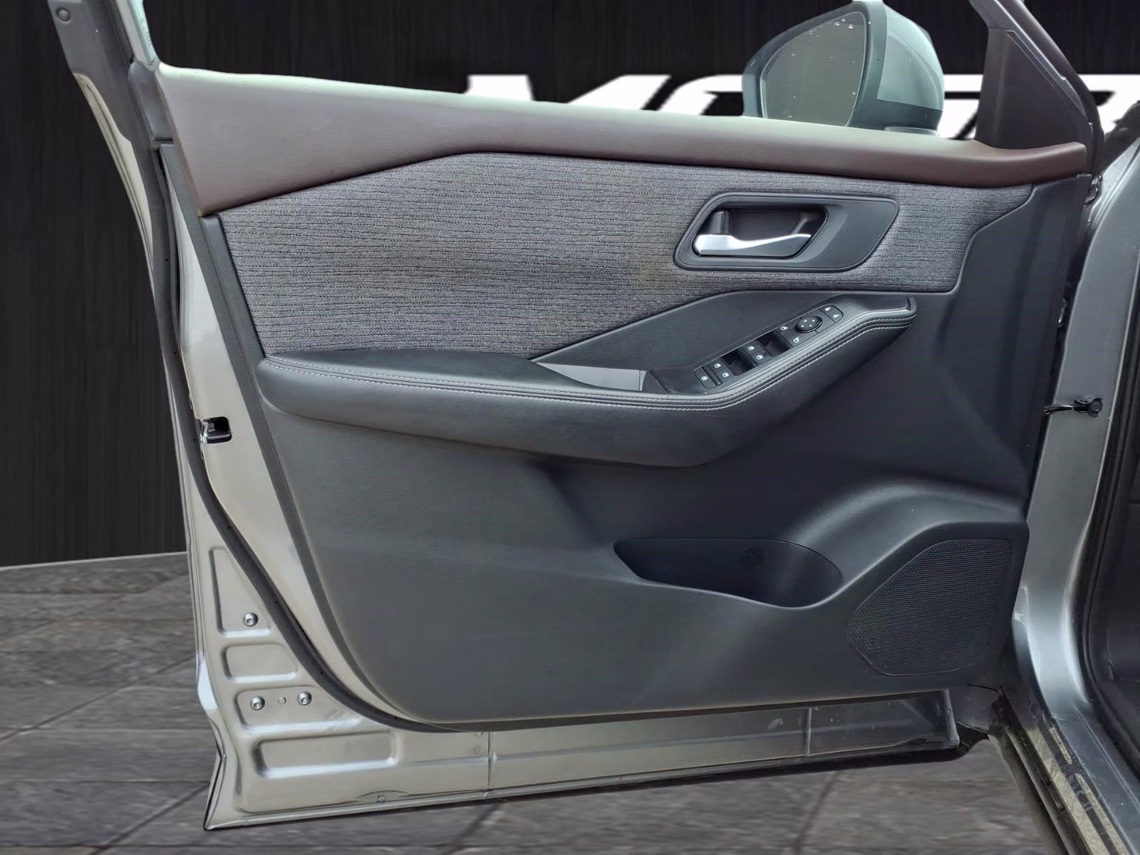 2021 Gun Metallic Nissan Rogue SV FWD SUV