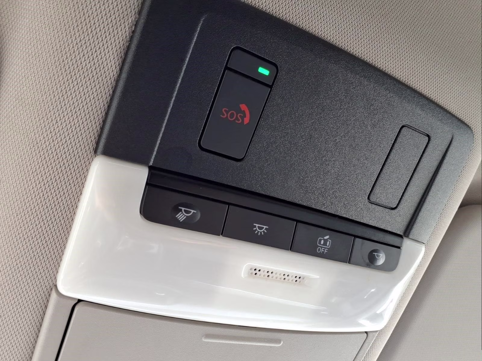 2021 Gun Metallic Nissan Rogue SV FWD SUV