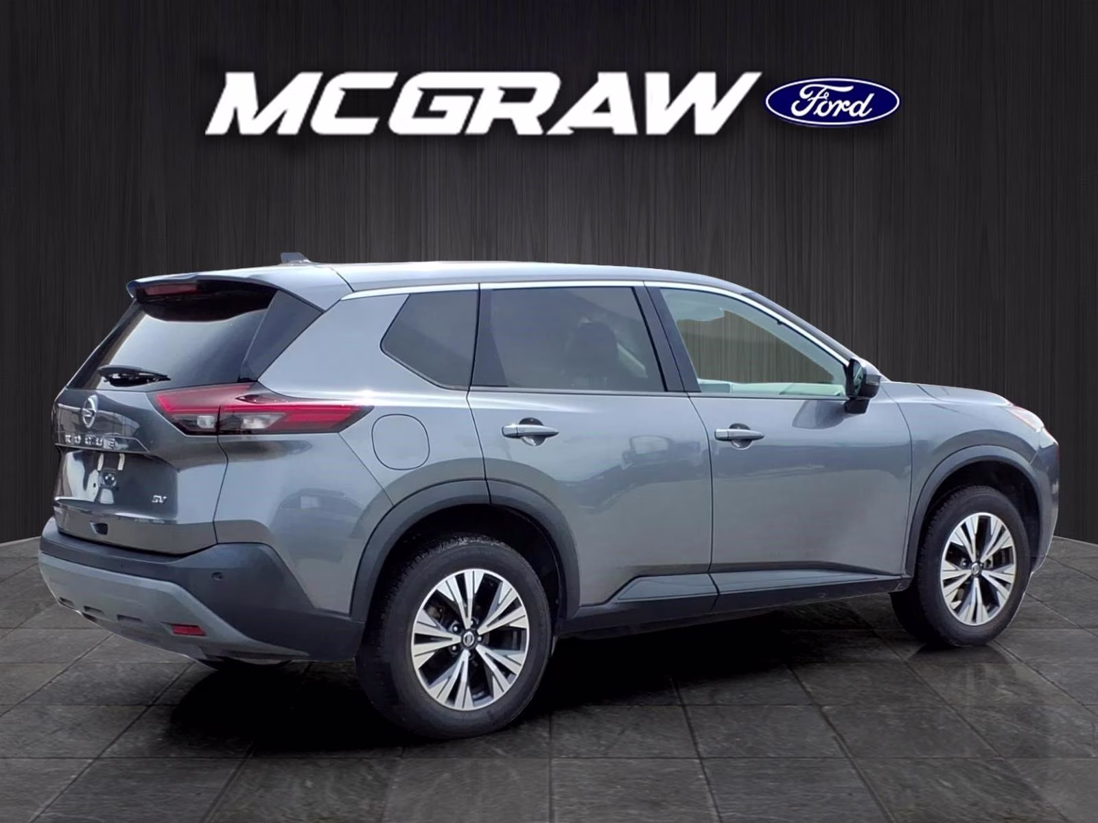 2021 Gun Metallic Nissan Rogue SV FWD SUV