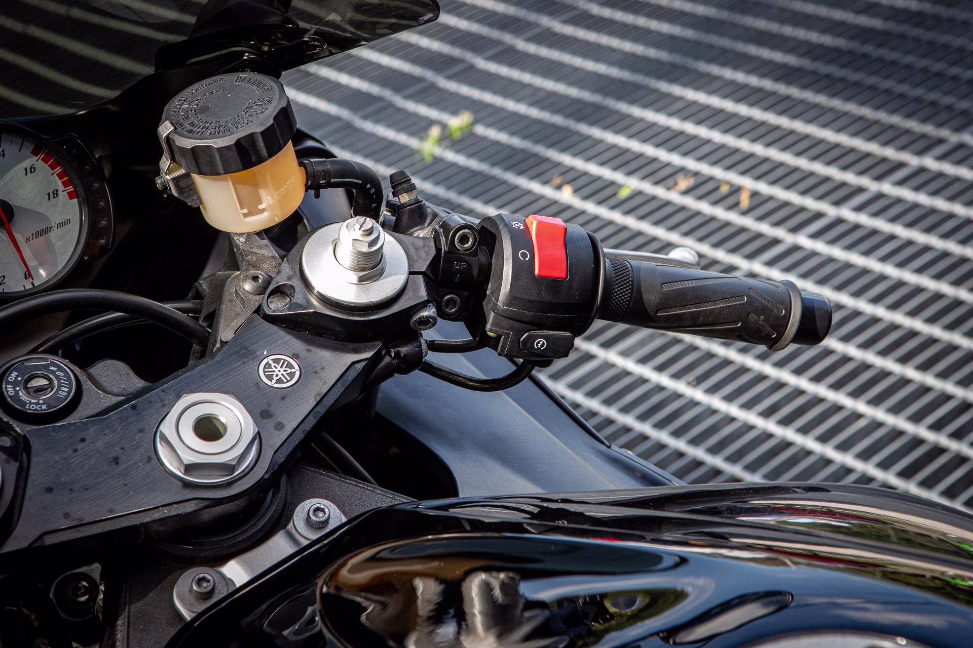 2005 Yamaha YZF R6 Motorcycle