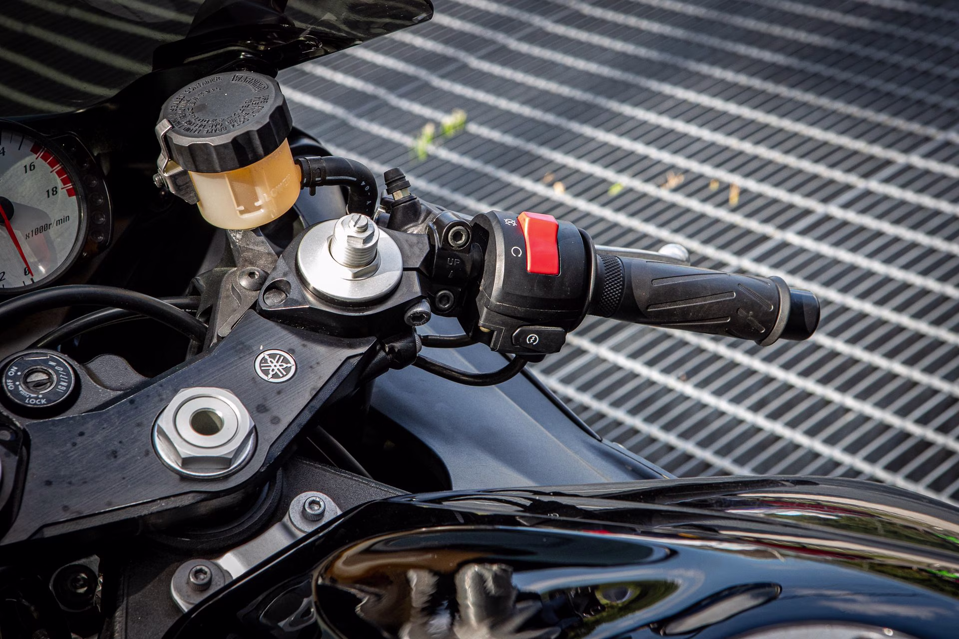 2005 Raven Yamaha YZF-R6 Motorcycle