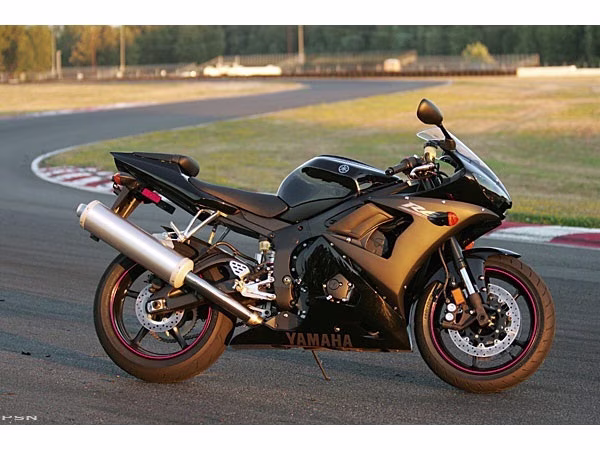 2005 Raven Yamaha YZF-R6 Motorcycle