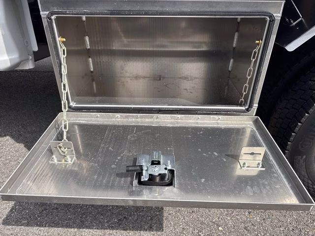 2026 Oxford White Ford Super Duty F-450 DRW XL 4X4 Chassis