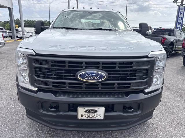 2026 Oxford White Ford Super Duty F-450 DRW XL 4X4 Chassis