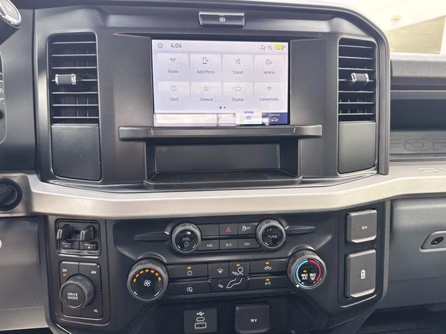 2026 Oxford White Ford Super Duty F-450 DRW XL 4X4 Chassis