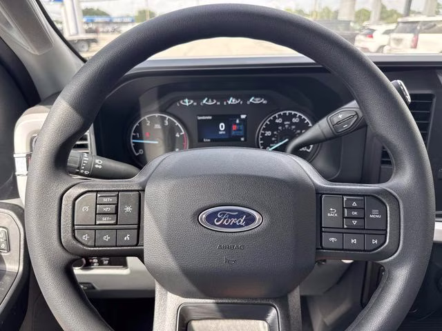 2026 Oxford White Ford Super Duty F-450 DRW XL 4X4 Chassis
