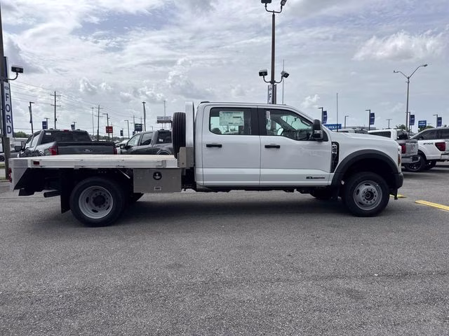 2026 Oxford White Ford Super Duty F-450 DRW XL 4X4 Chassis