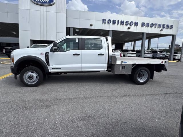 2026 Oxford White Ford Super Duty F-450 DRW XL 4X4 Chassis