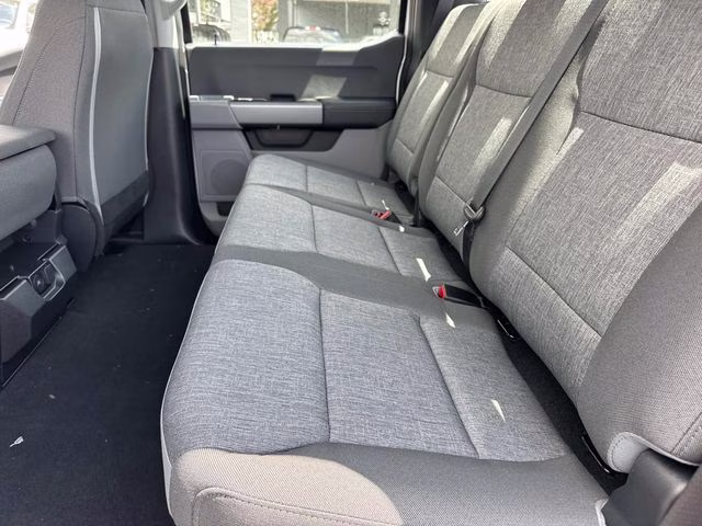 2026 Oxford White Ford Super Duty F-250 SRW 4X4 Truck
