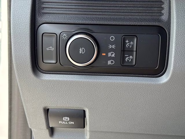 2026 Oxford White Ford Super Duty F-250 SRW 4X4 Truck