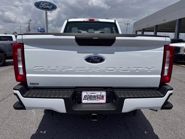 2026 Oxford White Ford Super Duty F-250 SRW 4X4 Truck
